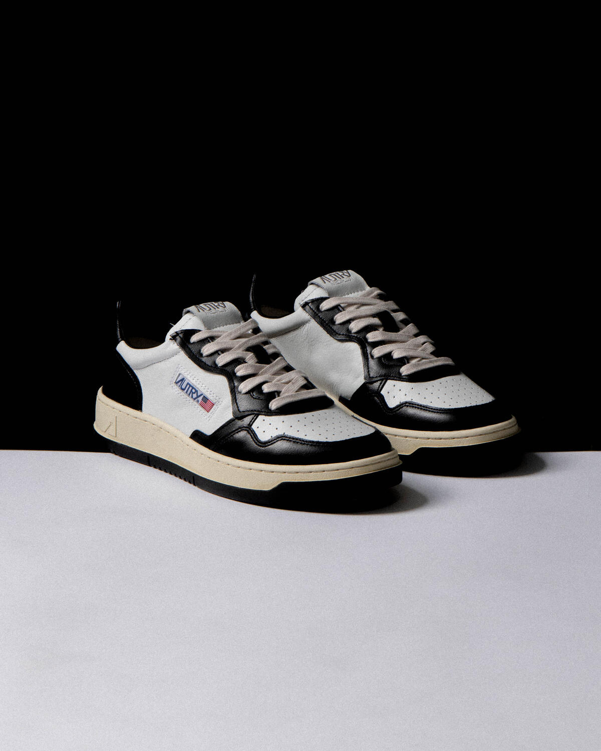 スニーカー AUTRY Woman Sneakers Black PTLWWB01 Autry Action Shoes WMNS MEDALIST LOW | AULWWB01 | AFEW STORE